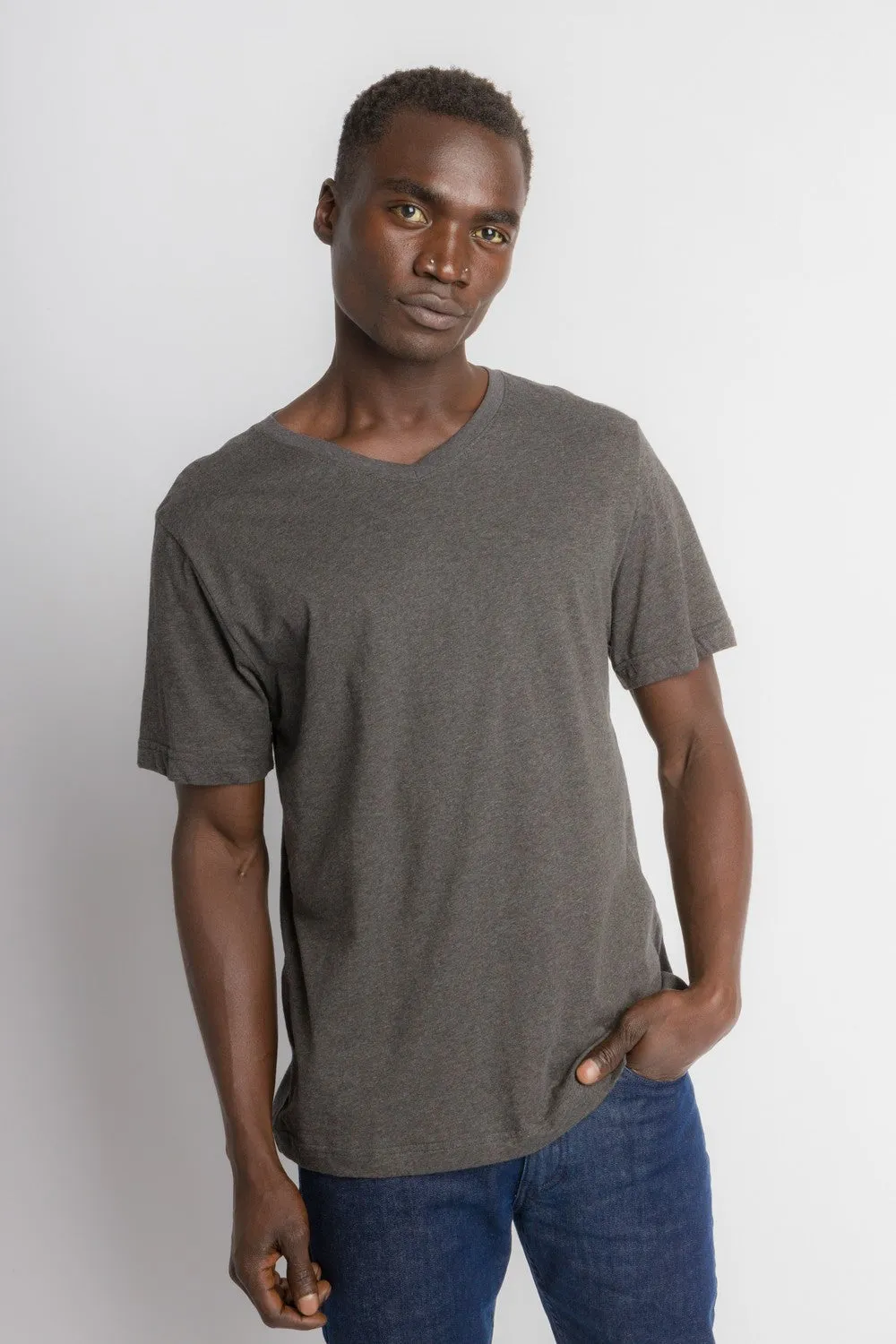 Jamison Unbranded | Men's Anti-Stain Logo-less V-neck Tee