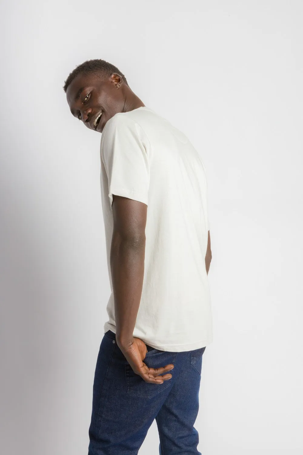 Jamison Unbranded | Men's Anti-Stain Logo-less V-neck Tee