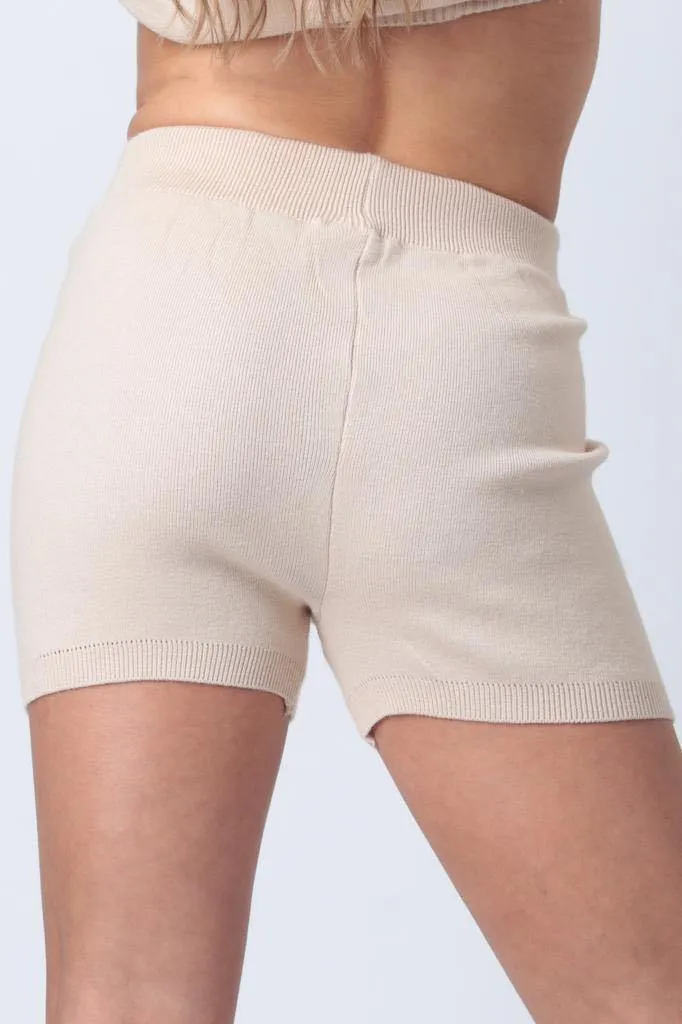 Knitted Shorts in Beige